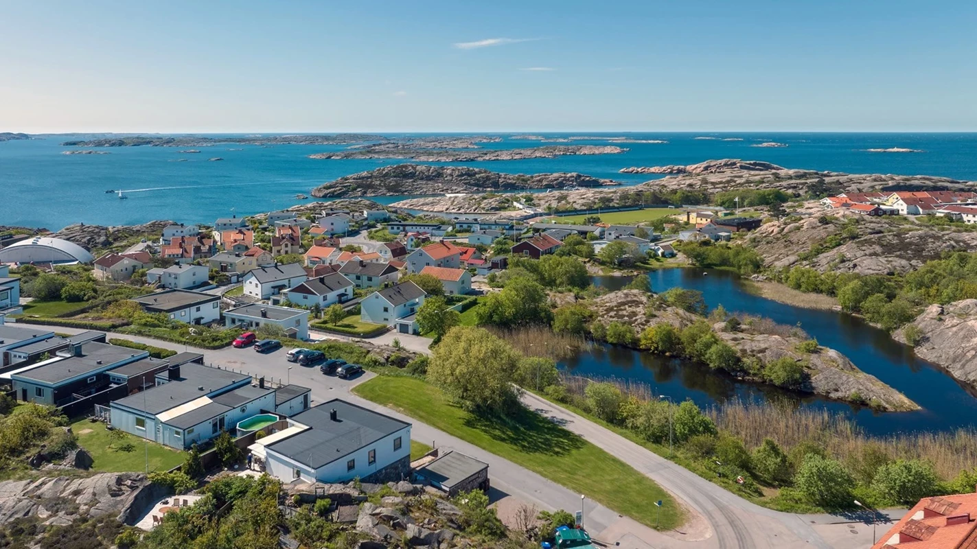 Området erbjuder närhet till både natur och stadens bekvämligheter