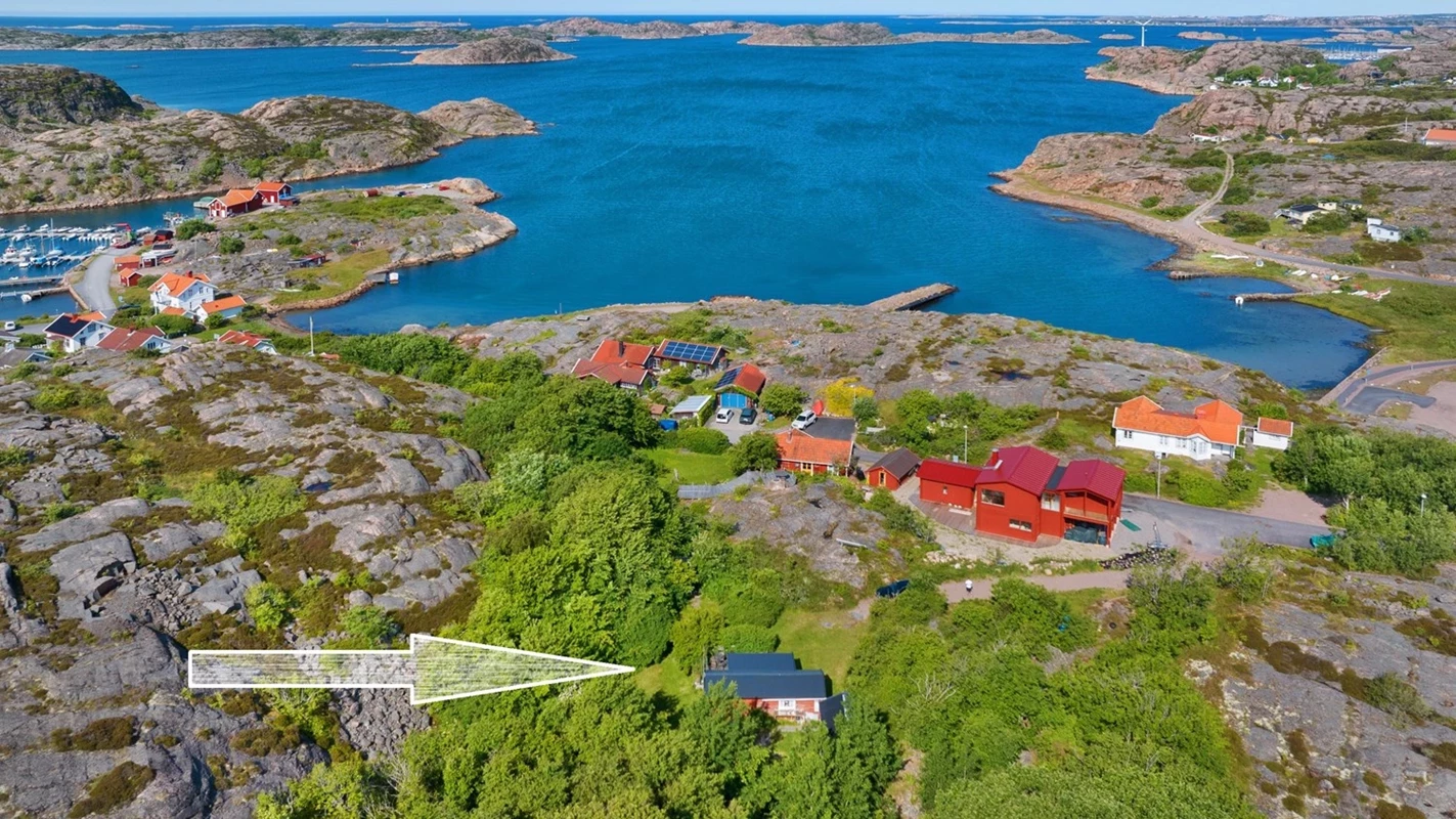 Högst upp, omgiven bara av den bohuslänska naturen