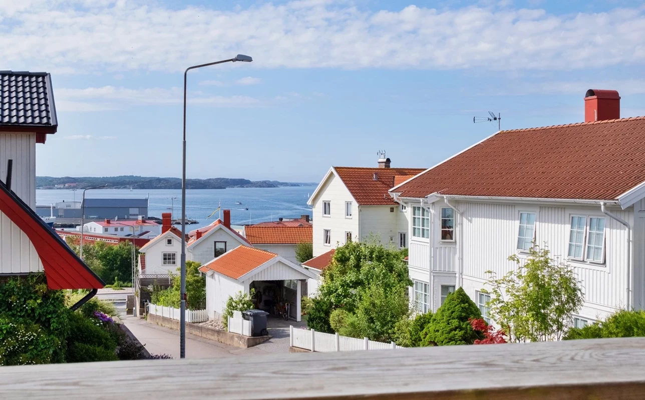 Fin utsikt, även över havet, från flera rum