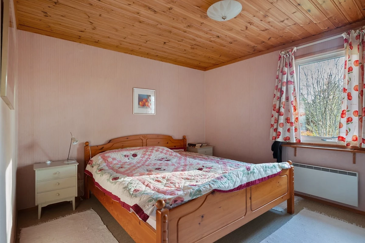 I huset finns tre sovrum