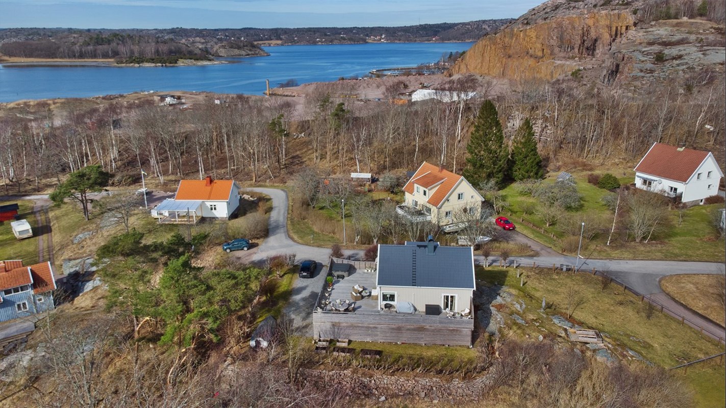 Rixö är ett stillsamt och naturskönt samhälle