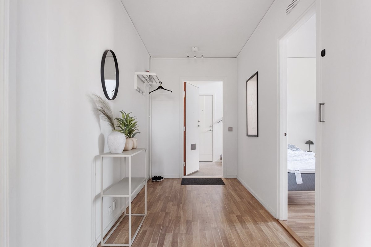 Hall lägenhet 2