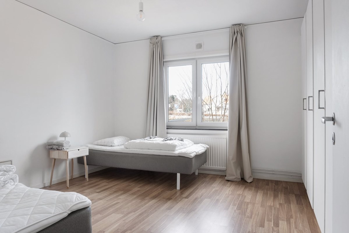 Sovrum lägenhet 2 (vån 2)