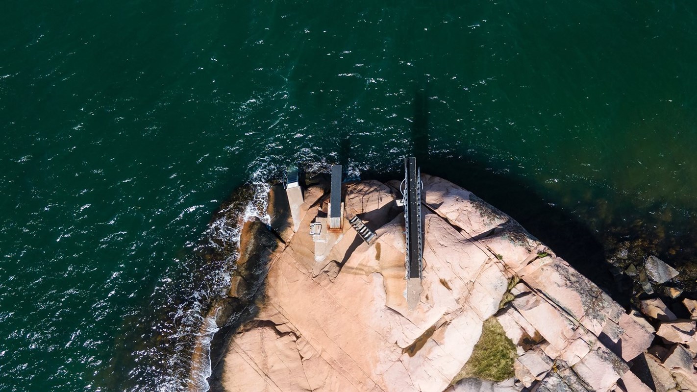 Goviks badplats - med stränder klippor och hopptorn!