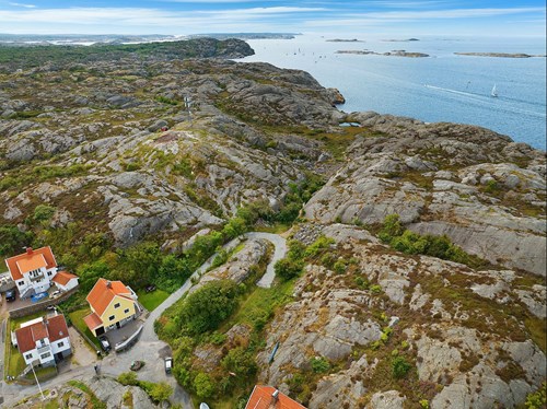 Längre ut har du bara klippor och hav