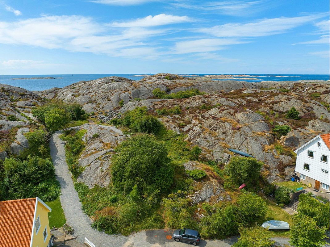 En bit orörd mark mitt i Grundsund redo att bebyggas