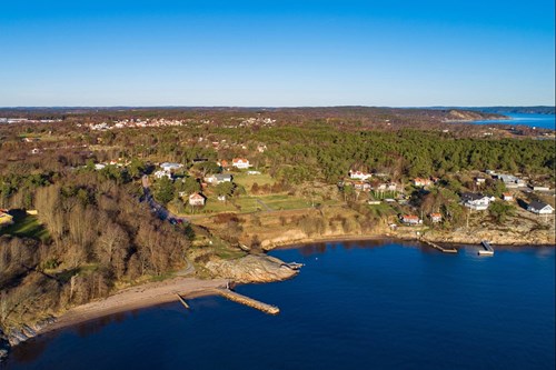 Närmiljön med Gullmaren och Gullmarsbaden intill är vacker året om