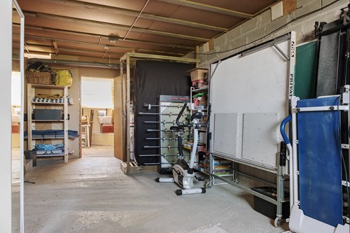 Ett källarplan i souterräng med stor potential