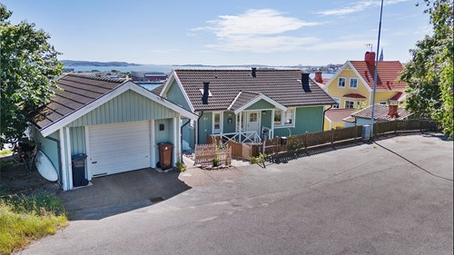 Garage och P-plats