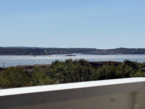 Vy över Gullmarens inlopp och på andra sidan Fiskebäckskil