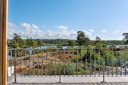 Balkong med utsikt över Trälebergs kile