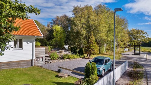 Gott om parkeringsplatser på tomten