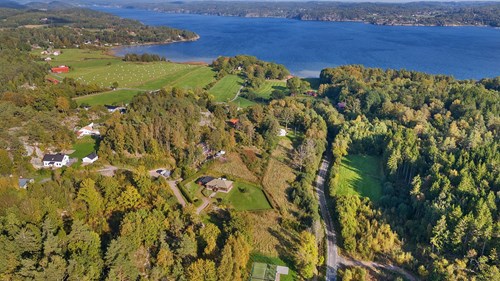 Torgestad ligger naturskönt, lugnt och mycket vackert beläget strax utanför Lysekil